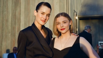 Κλόι Γκρέις Μορέτζ: Αρραβωνιάστηκε την Κέιτ Χάρισον - Δείτε τη φωτογραφία που δημοσίευσε