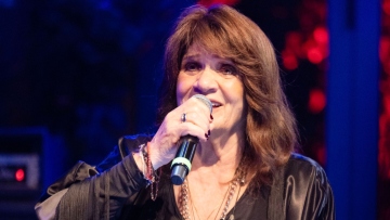 Ελπίδα: Ποτέ δεν είπα ότι θα γίνω τραγουδίστρια, πάντα μαμά ήθελα να γίνω