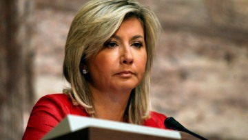Στον Εισαγγελέα σήμερα ο δημοσιογράφος που φέρεται να εκβίαζε τη Ζέττα Μακρή