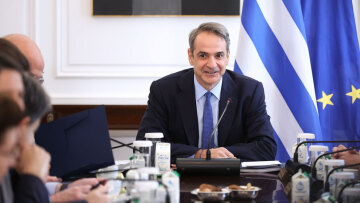 Κυριάκος Μητσοτάκης στο υπουργικό συμβούλιο: Η Ελλάδα χώρα σταθερότητας σε ασταθή κόσμο με μια οικονομία που αποτελεί αισιόδοξη εξαίρεση στην Ευρώπη