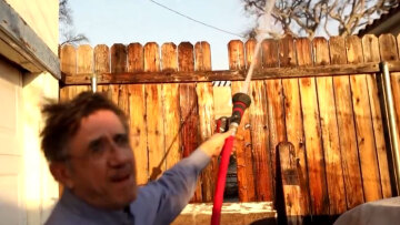 Φωτιά στο Λος Άντζελες: 69χρονος ελληνικής καταγωγής έσωσε το σπίτι του από τις φλόγες