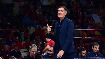 Δήλωση με νόημα από τον Μπαρτζώκα: Δε θα ραγίσει ποτέ το γυαλί με τον Ολυμπιακό