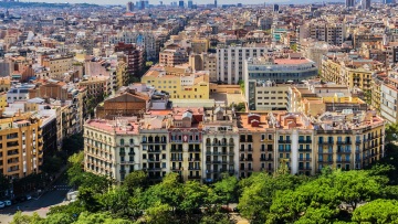 Ισπανία: Η κυβέρνηση θα αυξήσει τη φορολογία των βραχυχρόνιων μισθώσεων σε μία προσπάθεια να μειώσει τα ενοίκια