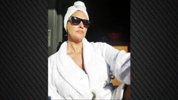 Νόνη Δούνια: Έκλεισε τα 53 και ποζάρει με το μπουρνούζι - Δεν μεγαλώνω, ανεβαίνω επίπεδο, γράφει