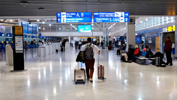 Κανονικά οι πτήσεις την Τετάρτη - Παράνομη η απεργία ελεγκτών εναέριας κυκλοφορίας