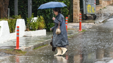 Έκτακτο δελτίο καιρού από την ΕΜΥ, έρχονται ισχυρές βροχές και καταιγίδες από αύριο - Πότε επηρεάζεται η Αττική