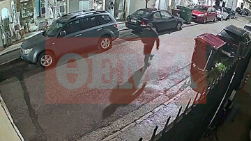 Συνελήφθη ο επιδειξίας του Περιστερίου - Με δόλωμα γυναίκες αστυνομικούς τον «παγίδευσαν»