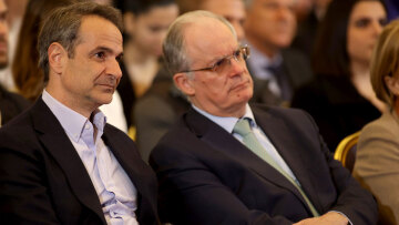 Η προεδρική πλάστιγγα γέρνει υπέρ Τασούλα - Οι σκέψεις Μητσοτάκη και η στάση της Σακελλαροπούλου