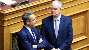 Το παρασκήνιο της επιλογής Τασούλα από τον Μητσοτάκη - Εβδομάδες πριν είχε ενημερωθεί η Σακελλαροπούλου 