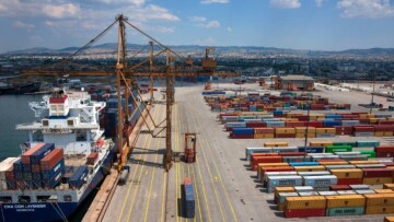 Ιβάν Σαββίδης vs LeonidsPort: Μονομαχία στο ταμπλό του Χρηματιστηρίου για τα μάτια της ΟΛΘ ΑΕ