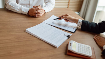 Στη Βουλή η τροπολογία για την αναπροσαρμογή των ασφαλίστρων υγείας, τι προβλέπει – Ο νέος δείκτης