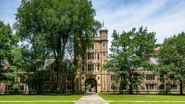 Σε ποιες χώρες οι φοιτητές «ψηφίζουν» ιδιωτικά πανεπιστήμια