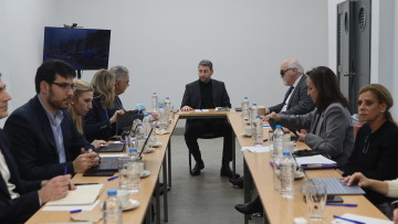 Αναταράξεις στο ΠΑΣΟΚ από τις προτάσεις συγκυβέρνησης με ΣΥΡΙΖΑ και Νέα Αριστερά