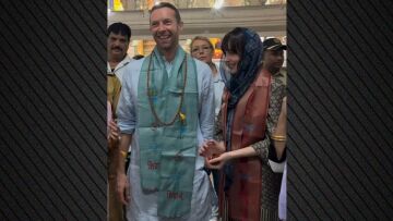 Κρις Μάρτιν - Ντακότα Τζόνσον: Ταξίδεψαν στην Ινδία μετά τις φήμες χωρισμού - Δείτε βίντεο και φωτογραφίες