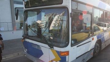 Κορυδαλλός: Πέταξαν πέτρες σε λεωφορείο του ΟΑΣΑ - Τραυματίστηκε 19χρονος