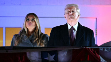 Ο Τραμπ ορκίζεται αύριο και επιστρέφει στον Λευκό Οίκο: Η τελετή υπό δριμύ ψύχος και οι προβλέψεις για μια θυελλώδη θητεία