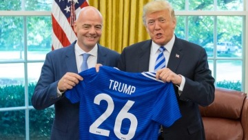 Τραμπ: «Αν χρειαστεί, θα μεταφέρουμε αγώνες του Μουντιάλ 2026 για λόγους ασφαλείας»
