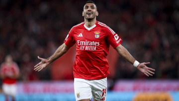 Φοβερός και τρομερός ο Παυλίδης, τρία γκολ σε 30 λεπτά κόντρα στη Μπαρτσελόνα - Δείτε βίντεο