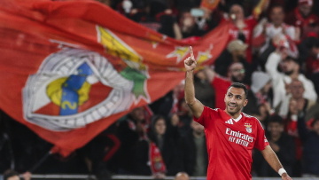 Ασπρίγια, Σεβτσένκο, Εμπαπέ και Παυλίδης - Οι τέσσερις παίκτες που έχουν πετύχει χατ τρικ κόντρα στη Μπαρτσελόνα στο Champions League 