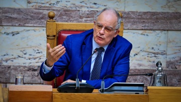 ΠΑΣΟΚ κατά Τασούλα: Την τελευταία ημέρα ως Πρόεδρος της Βουλής υπέγραψε επιχορηγήσεις €160.000 και δέσμευσε €815.000 για μουσείο στην Κόνιτσα