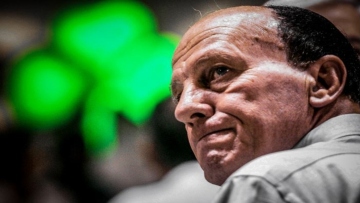 Την Δευτέρα η κηδεία του Μίμη Δομάζου - Η σορός του θα τεθεί σε λαϊκό προσκύνημα 