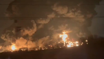 Καίγονται τα διυλιστήρια της Rosneft στο Ραζάν μετά από ουκρανική επιδρομή - Δείτε βίντεο