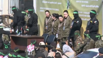 Πόλεμος στη Γάζα: Παραδόθηκαν στον Ερυθρό Σταυρό οι τέσσερις Ισραηλινές όμηροι, δείτε βίντεο