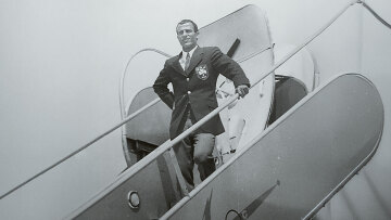 Μίμης Δομάζος: Οι άγνωστες ιστορίες του στρατηγού του ελληνικού ποδοσφαίρου