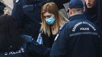 Απολογείται η Πισπιρίγκου για θανάτους Ίριδας και Μαλένας: «Δεν έχω σκοτώσει καμία από τις κόρες μου»