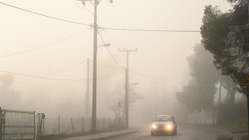 Ομίχλη στην Αττική: Πού οφείλεται το φαινόμενο - Αναλύουν Λαγουβάρδος, Κολυδάς