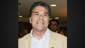 Πάνος Μιχαλόπουλος: Η σπάνια φωτογραφία του με θαυμάστριές του