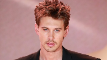 Caught Stealing: Το νέο θρίλερ του Ντάρεν Αρονόφσκι με πρωταγωνιστή τον Όστιν Μπάτλερ θα κυκλοφορήσει τον Αύγουστο