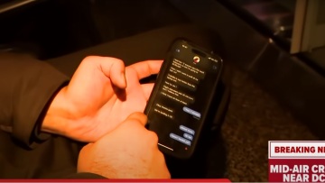 Συντριβή αεροπλάνου στην Ουάσινγκτον: «Σε 20΄ προσγειωνόμαστε» - Το τελευταίο μήνυμα 26χρονης