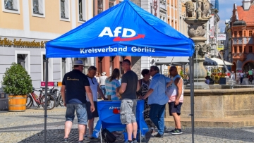 Γερμανία: «Εξακριβωμένα δεξιά εξτρεμιστική» η AfD, σύμφωνα με την Ομοσπονδιακή Υπηρεσία Προστασίας του Συντάγματος