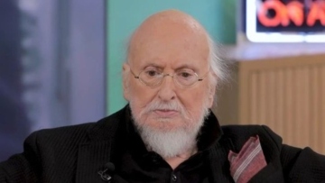 Ο Διονύσης Σαββόπουλος μίλησε για τα δύσκολα πρώτα χρόνια στην Αθήνα: Η βασανιστική πείνα, ο Μάνος Λοΐζος και η φυλακή