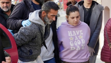 Κρίσιμες οι επόμενες ώρες για την κατάσταση του 3χρονου Άγγελου στο Ηράκλειο - Στις φυλακές Κορυδαλλού η 26χρονη και ο 44χρονος