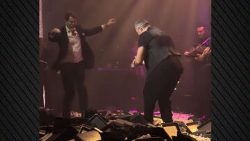 Παύλος Ντε Γκρες: Χορεύει το ζεϊμπέκικο της Ευδοκίας με τον Ρέμο να χτυπάει παλαμάκια - Δείτε βίντεο