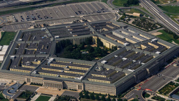 Η κυβέρνηση Τραμπ προωθεί μείωση δαπανών του υπουργείου Άμυνας των ΗΠΑ 