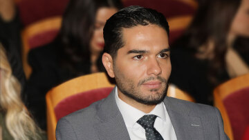 Την Πέμπτη η δίκη του Χρήστου Μάστορα - Στον εισαγγελέα με χειροπέδες, καπέλο και μάσκα 