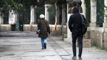 Καιρός: Κρύο, βοριάδες και παγετός σήμερα - Πού θα χιονίσει 