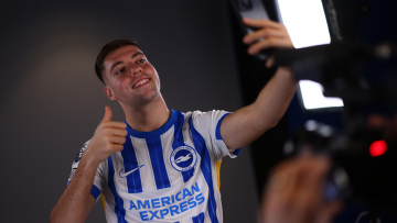 Στέφανος Τζίμας: «Παιδικό όνειρο για μένα το να παίξω στην Premier League»