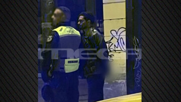 Χρήστος Μάστορας: Η στιγμή της σύλληψης του τραγουδιστή στο μπλόκο για αλκοτέστ – Δείτε φωτογραφία 