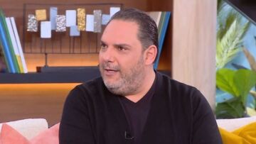 Στέλιος Διονυσίου: Η άγνωστη ιστορία για τον Τόλη Βοσκόπουλο - «Μου έλεγε ότι υπάρχω χάρη σε εκείνον»