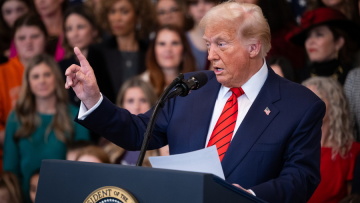 Επιμένει ο Τραμπ: Η Γάζα θα παραδοθεί στις ΗΠΑ μετά το τέλος των συγκρούσεων