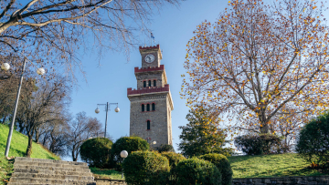  Περπατώντας στο Βαρούσι: Η αριστοκρατική συνοικία των Τρικάλων με τα αρχοντικά