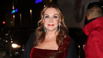  Να είναι ευτυχισμένοι όπως ακριβώς είναι τώρα, ευχήθηκε η μητέρα της Χρυσής Βαρδινογιάννη για τον γάμο της κόρης της με τον Νικόλαο Ντε Γκρες