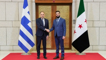 Ο Γεραπετρίτης συνάντησε τον Aλ Σάρα στη Δαμασκό: Οι νέοι θεσμοί να είναι συμβατοί με το Δίκαιο της Θάλασσας