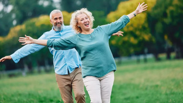 Ο Σουηδός καθηγητής που ανατρέπει τους κανόνες προς όφελος της υγείας – Τι συμβουλεύει για να νιώθουμε καλά