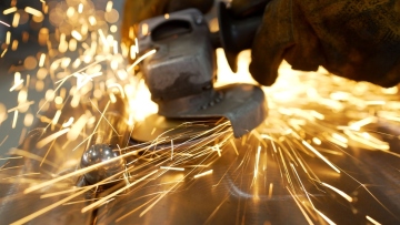 Εμπορικός πόλεμος: Ευρωπαϊκές εταιρίες προειδοποιούν για δυσκολίες αν οι απειλές του Τραμπ για δασμούς κλιμακωθούν