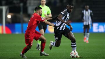 Εφιάλτης για τον ΠΑΟΚ των 10 παικτών που ηττήθηκε 2-1 στην Τούμπα από την Στεάουα - Δείτε τα γκολ